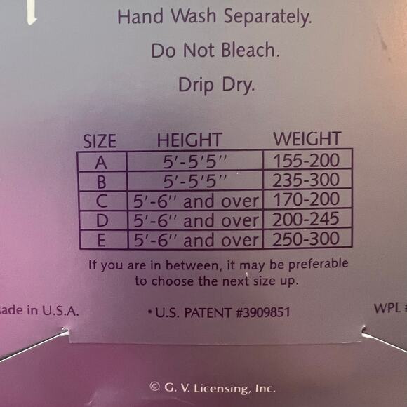 NWT Vintage Gloria Vanderbilt White Daysheer Pantyhose Size D 200 - 245 LBS - Picture 6 of 6